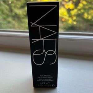 NWT Nars tinted moisturizer shade terre neuve